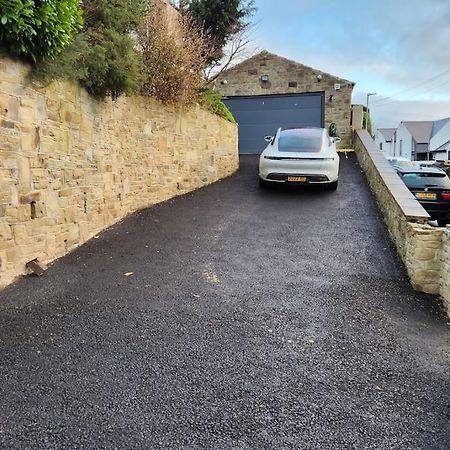Luxury 1 Bed Coach House Huddersfield Exterior foto