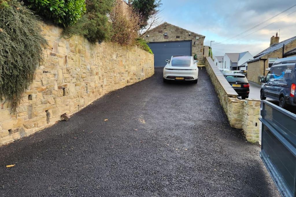 Luxury 1 Bed Coach House Huddersfield Exterior foto