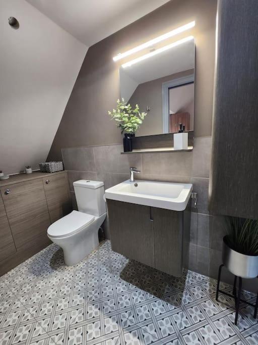 Luxury 1 Bed Coach House Huddersfield Exterior foto