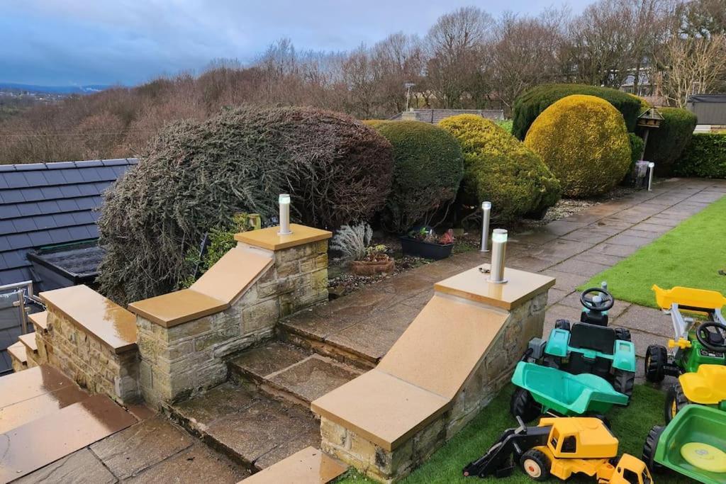 Luxury 1 Bed Coach House Huddersfield Exterior foto